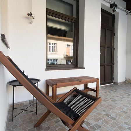Lovely Brasov Flat With Patio And Mountain Views Екстериор снимка